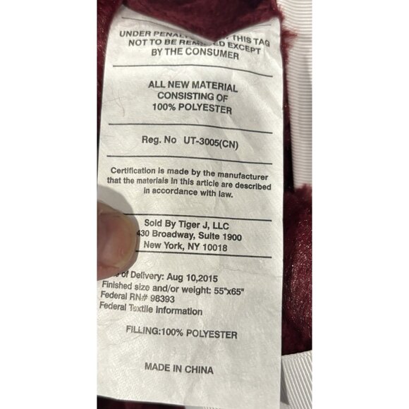 Dennis Basso Faux Fur Throw Blanket 56x48With Matching Teddy Bear NWT Burgundy - Picture 5 of 7